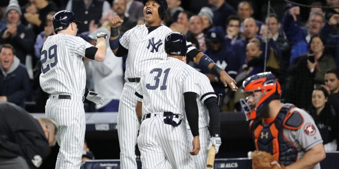 636437858292649143-101617-Bronx-ALCSgame3-09