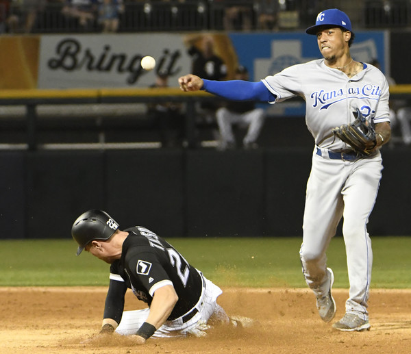 AdalbertoMondesiKansasCityRoyalsvsChicagofPspl2wJZRXl