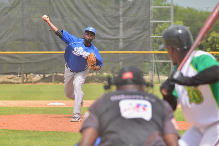 Asencio-Jairo-vs-Estrellas-Oct-2-2018-1