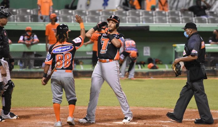 F90C4493-A974-4505-AFE4-C962694129D0