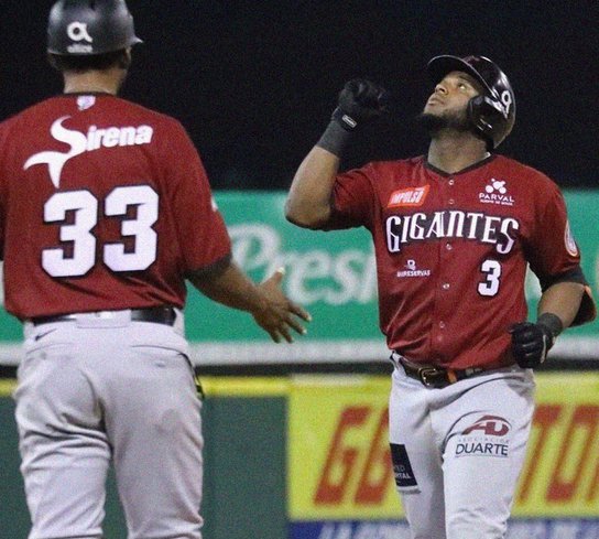 GIGANTES DEL CIBAO
