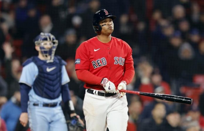 RAFAEL DEVERS HR ANTE AZULEJOS