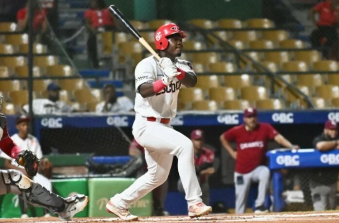 HECTOR RODRIGUEZ NOVATO DEL AÑO LIDOM