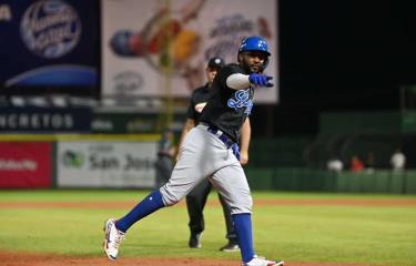 MIGUEL ANDUJAR DOS HR EN ROUND ROBIN