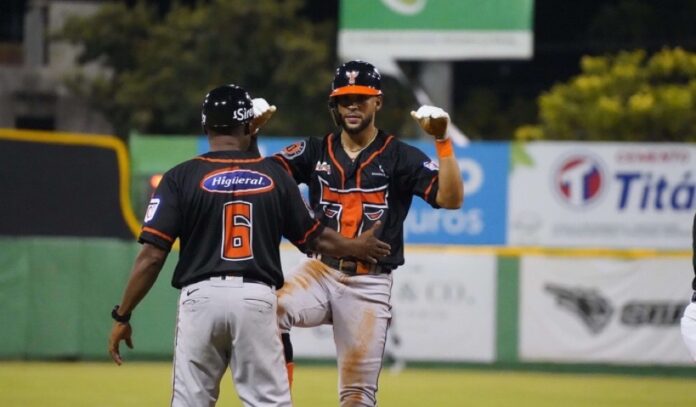 LUIS LIBERATO REGRESA CON TOROS