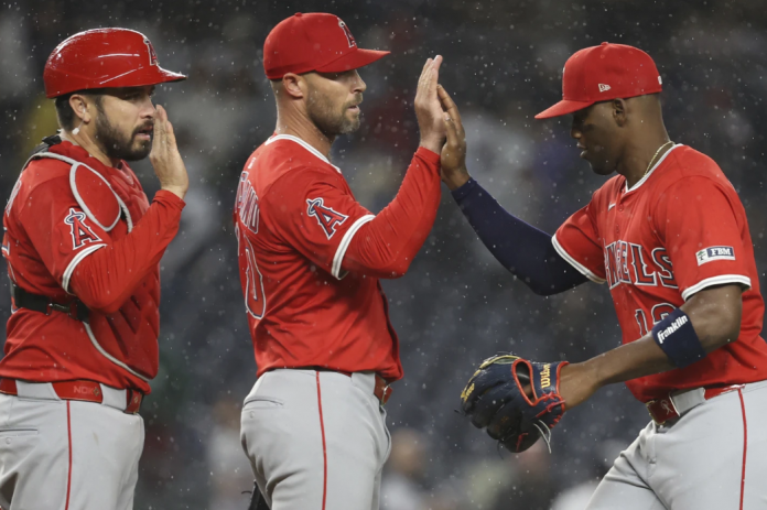 ANGELINOS DE ANAHEIM GANAN 1-0