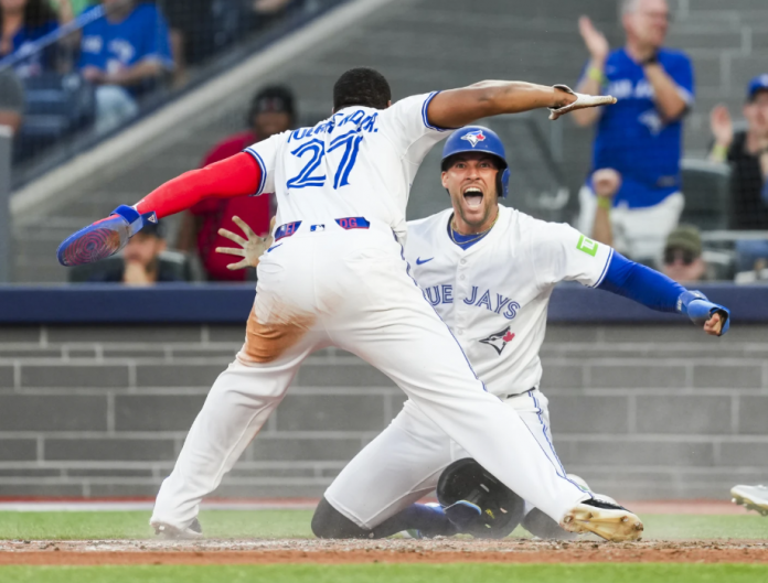 AZULEJOS DE TORONTO GANAN 11 SEGUIDO EN CASA