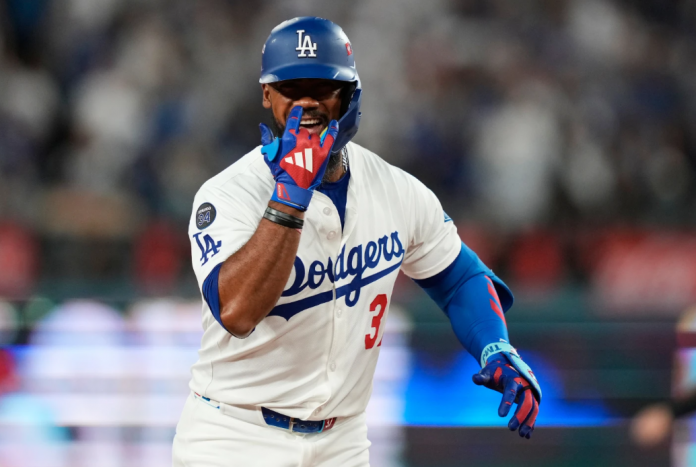 TEOSCAR HERNANDEZ DOS HR JUEGO WILD CARD