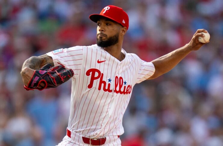 Cristopher Sánchez brilla en día inaugural