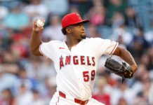 José Soriano continúa con su gran inicio