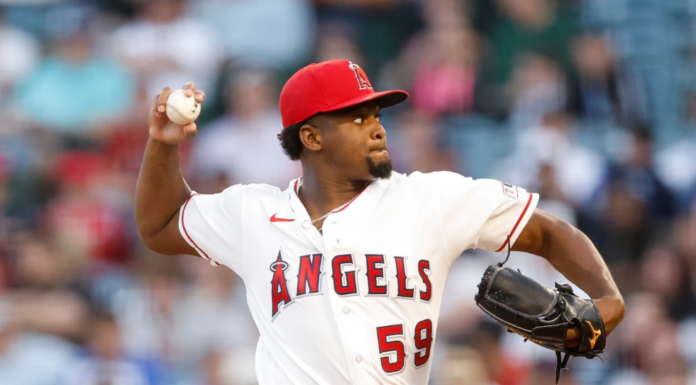 José Soriano continúa con su gran inicio