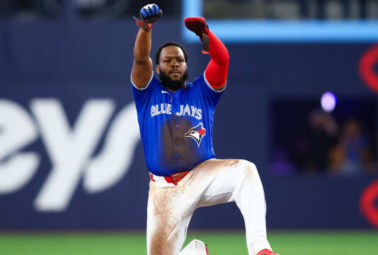 Azulejos prueban a Vladimir Guerrero Jr. como primer bate
