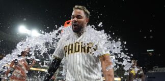 Fernando Tatis Jr. consigue el primer juego de cinco hits de su carrera