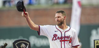 Chris Sale iguala una histórica marca de Pedro Martínez