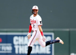 Kody Clemens iguala una proeza histórica de Babe Ruth