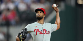 Cristopher Sánchez destaca y lidera a dominicanos en la MLB