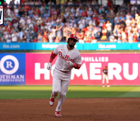 Luis Arráez asume el liderato de bateo en MLB