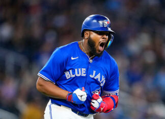 Vladimir Guerrero Jr. recibe descanso por molestias en la corva